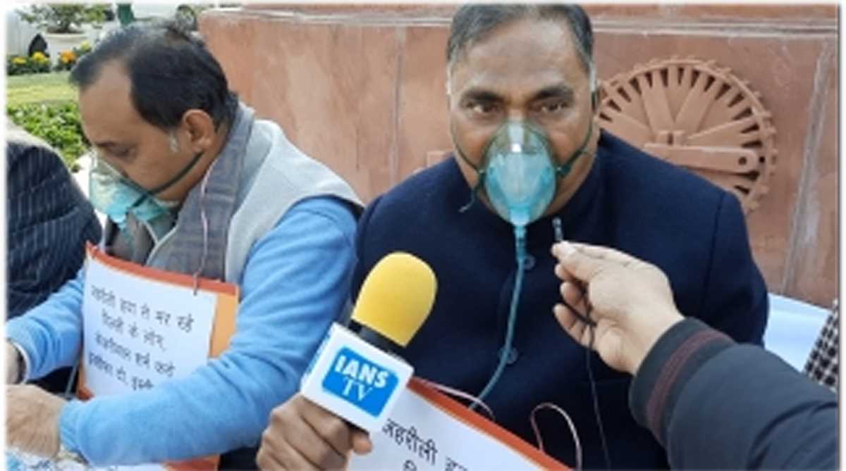 अरविंद केजरीवाल ने दिल्ली को दुनिया का सबसे ज्यादा प्रदूषित शहर बना दिया है : रामवीर सिंह बिधूड़ी